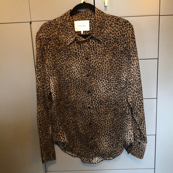 Gorgeous frame animal print silk blouse. Size M NWOT - Picture 1 of 10